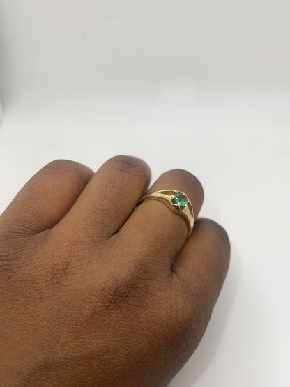 Natural Emerald Belcher Ring